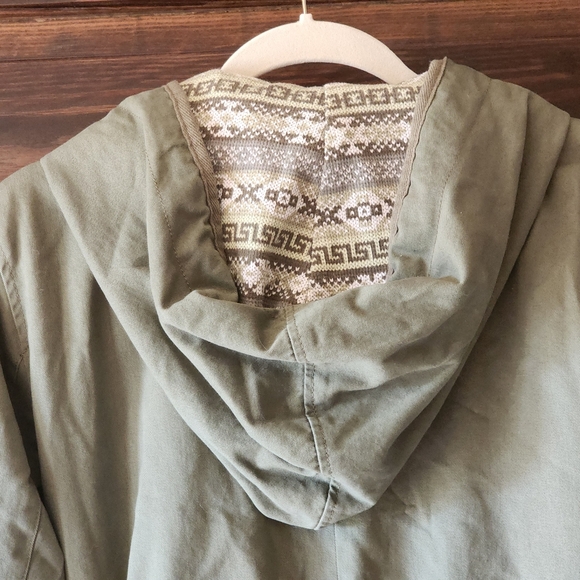 Olive Green Utility Jacket with Hood Snaps & Zipper POCKETS Size XL EUC - Picture 10 of 12